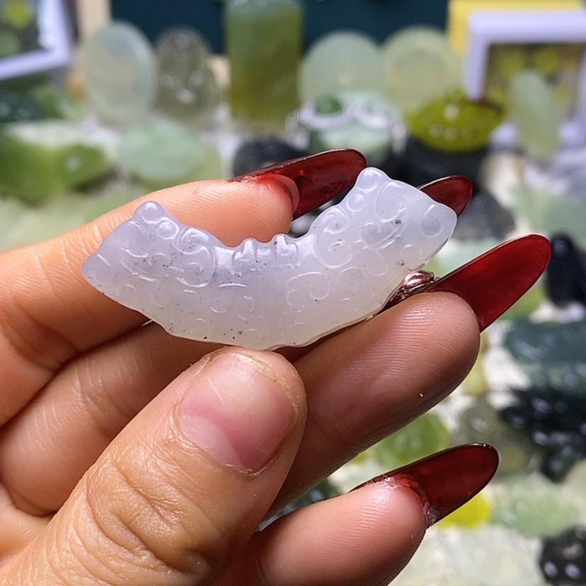 【闪购商品】蛇纹石玉颈饰未镶嵌