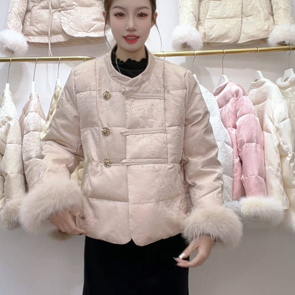 重工三颗水晶大钻扣新中式可拆卸毛毛袖口石墨烯云绒棉衣棉服