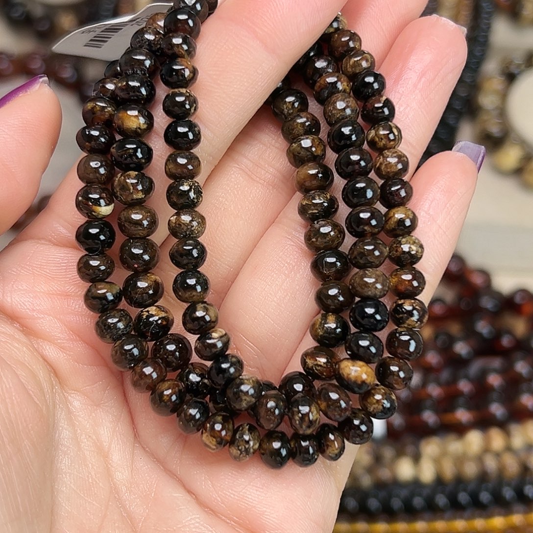 琥珀未镶嵌裸石抚顺琥珀六20250