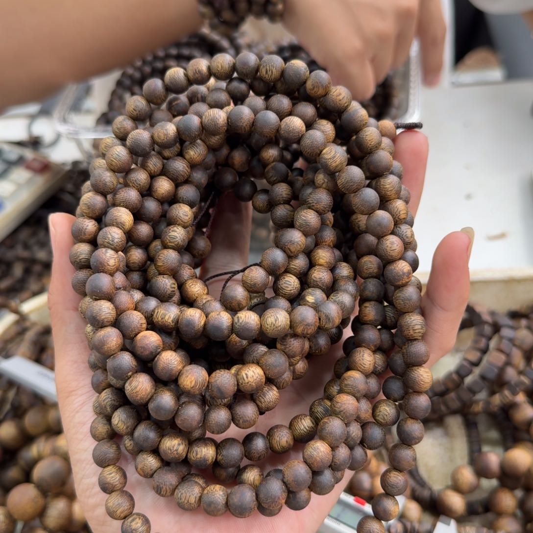 沉香碎屑沉香多圈0.8蓝宝石28克多样性发一