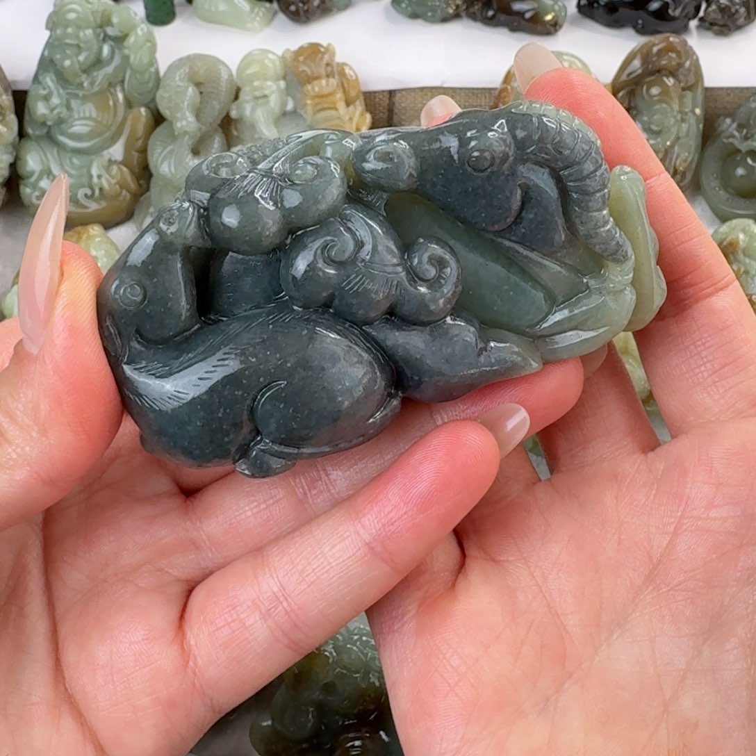 未镶嵌和田玉把件