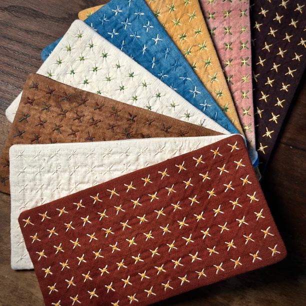 熙熙手作老布手织布植物染小米刺子绣茶席12*22cm手工蓝色蓝色