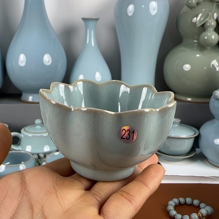 摆件汝瓷莲花杯天青釉支钉烧