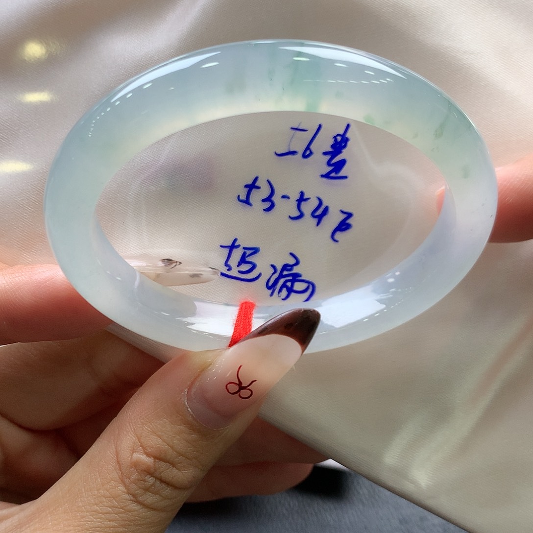 翡翠未镶嵌手镯（贵妃镯）28号