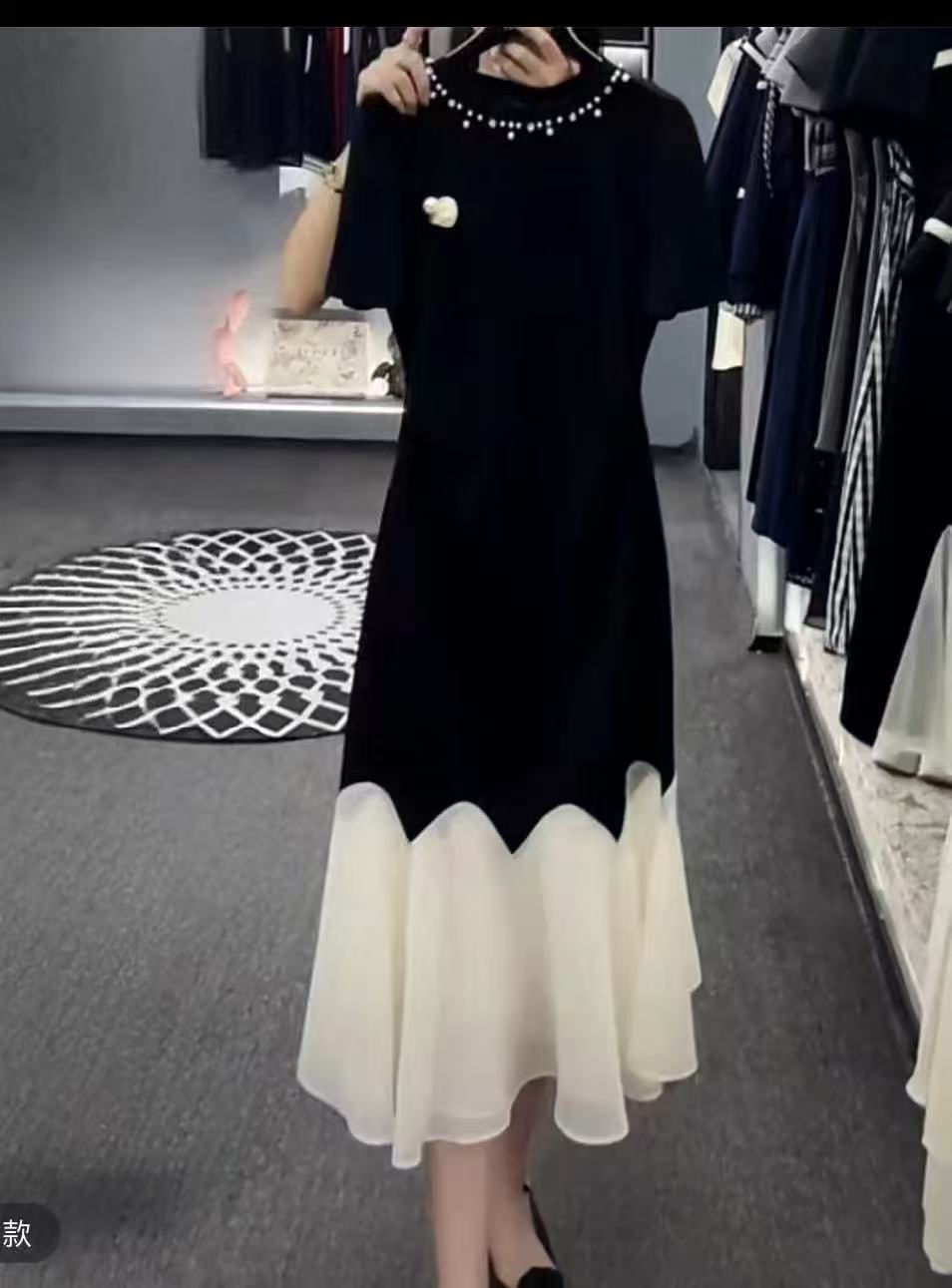 夏季穿搭大码9902轻奢花朵时尚钉珠百搭休闲收腰女装连衣裙