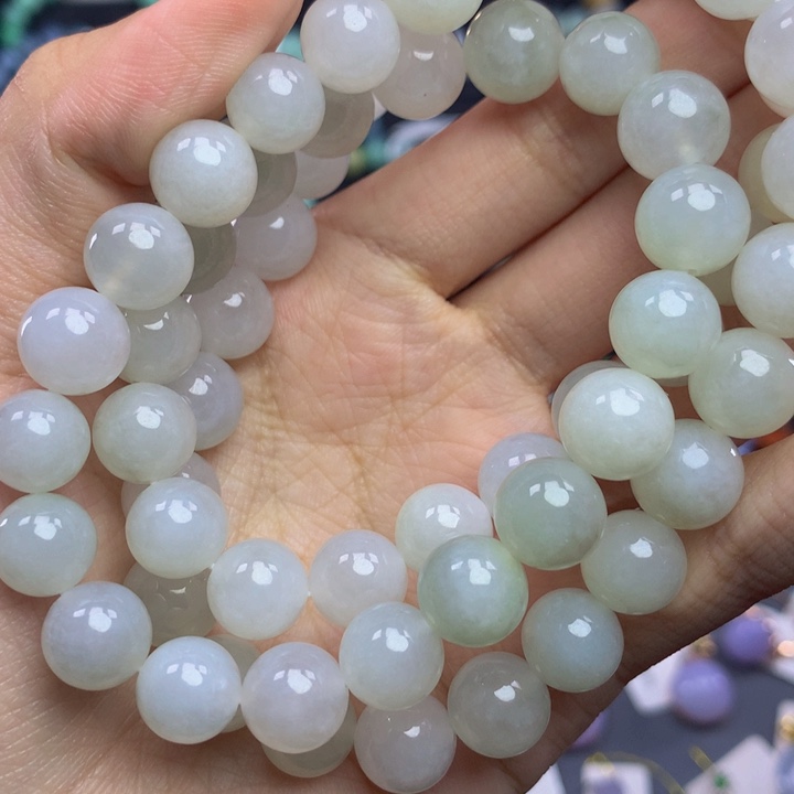 翡翠手链未镶嵌翡翠