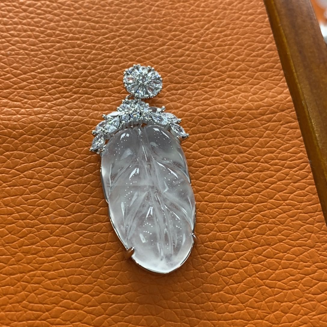 石英质玉吊坠(不含链)银S925镀金镶嵌