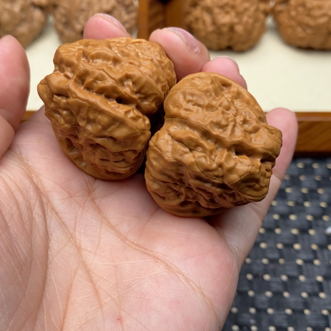 文玩核桃把件无*字边38三角蛙