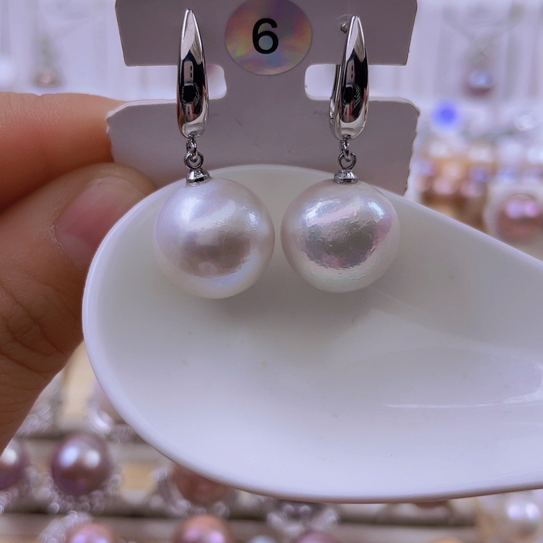 淡水珍珠耳饰未镶嵌