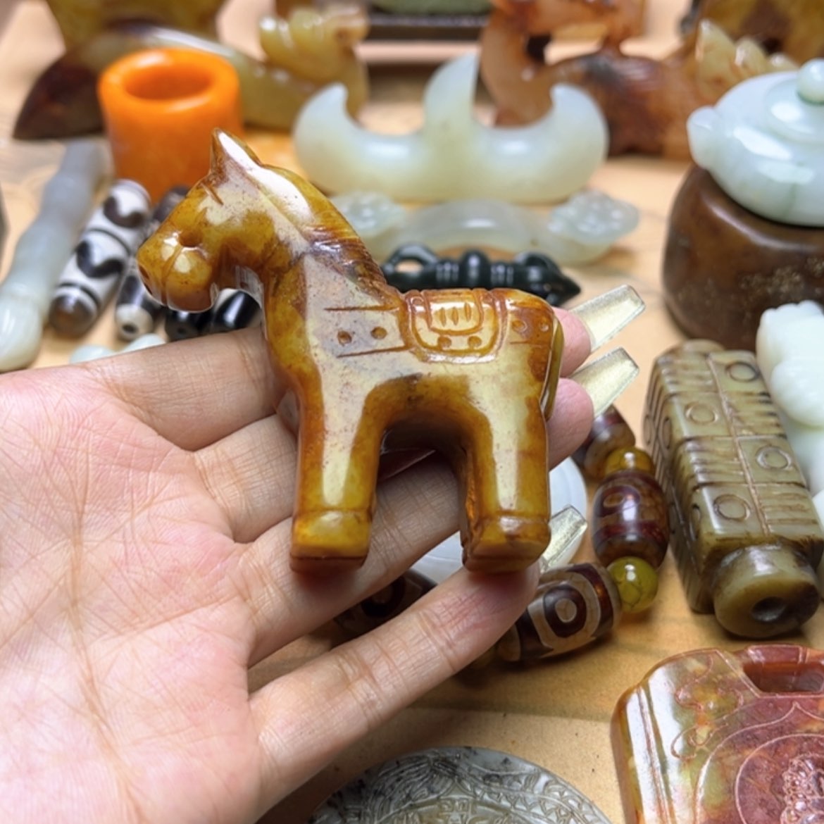 【闪购商品】蛇纹石玉颈饰未镶嵌