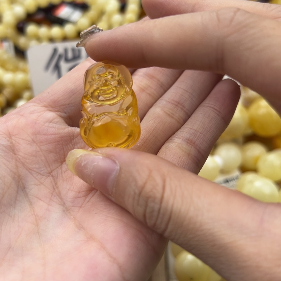 琥珀珠宝奇石未镶嵌