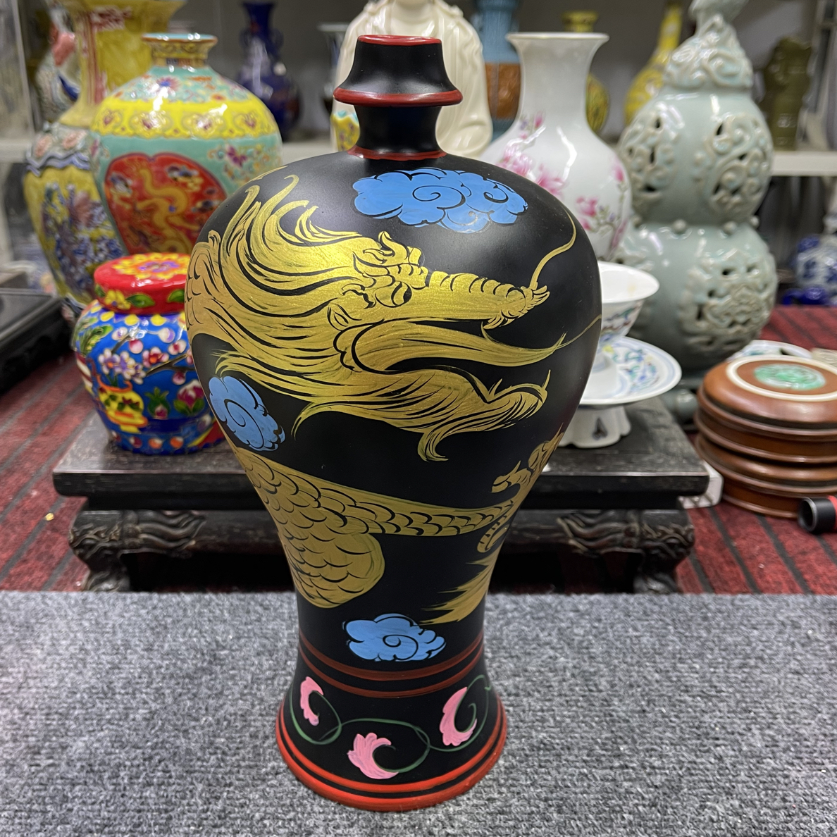 黑釉描金手绘龙纹梅瓶赏瓶花瓶