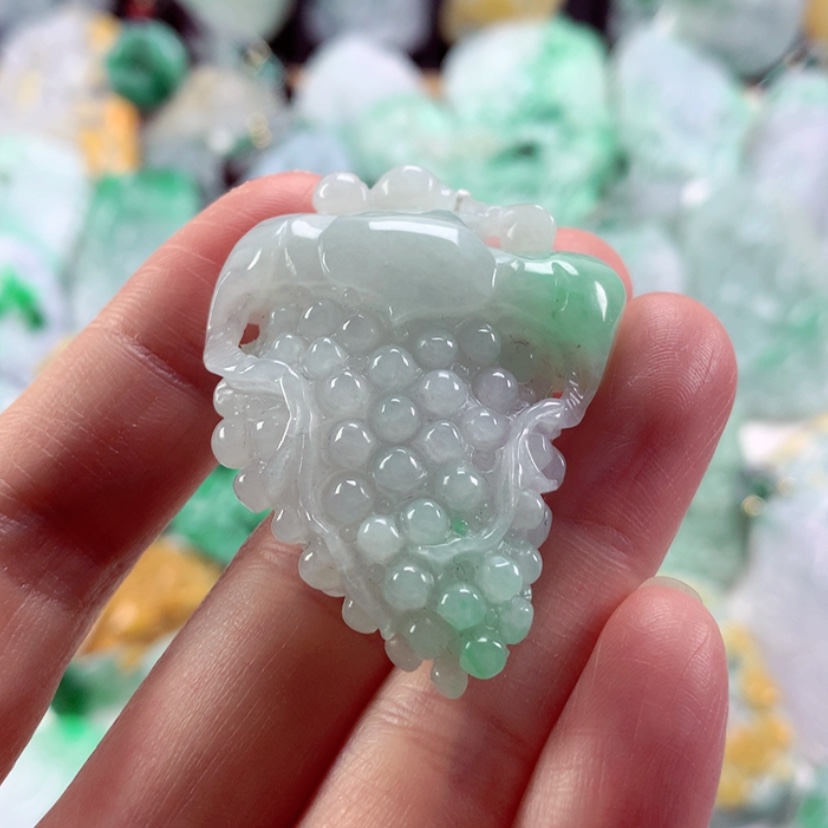 【闪购商品】翡翠吊坠(不含链)未镶嵌