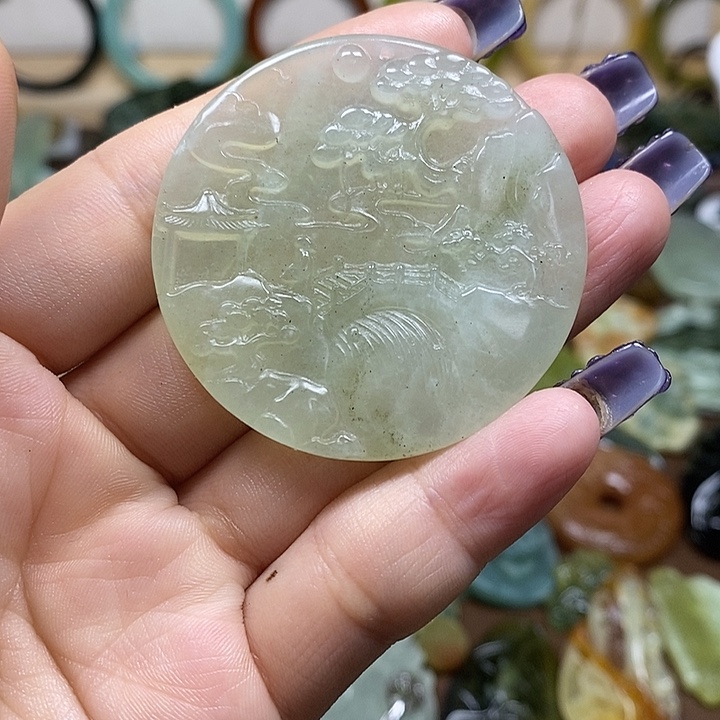 蛇纹石玉吊坠未镶嵌