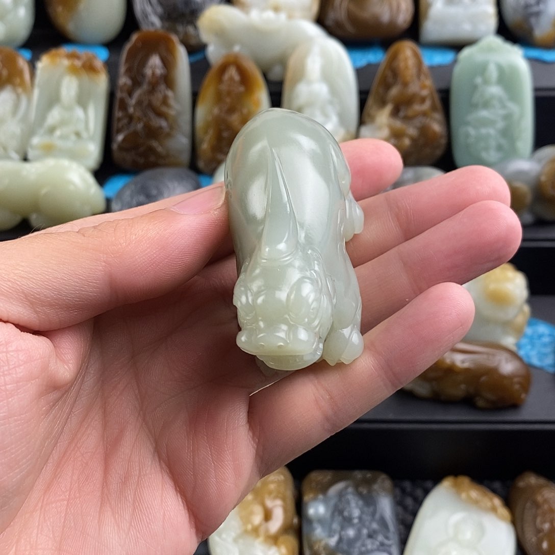 和田玉挂件未镶嵌