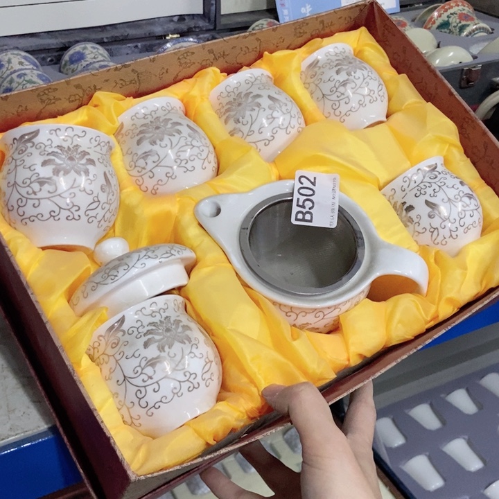 ?****e茶具微瑕，介意勿拍