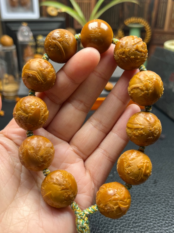 正圆锦绣山河核雕