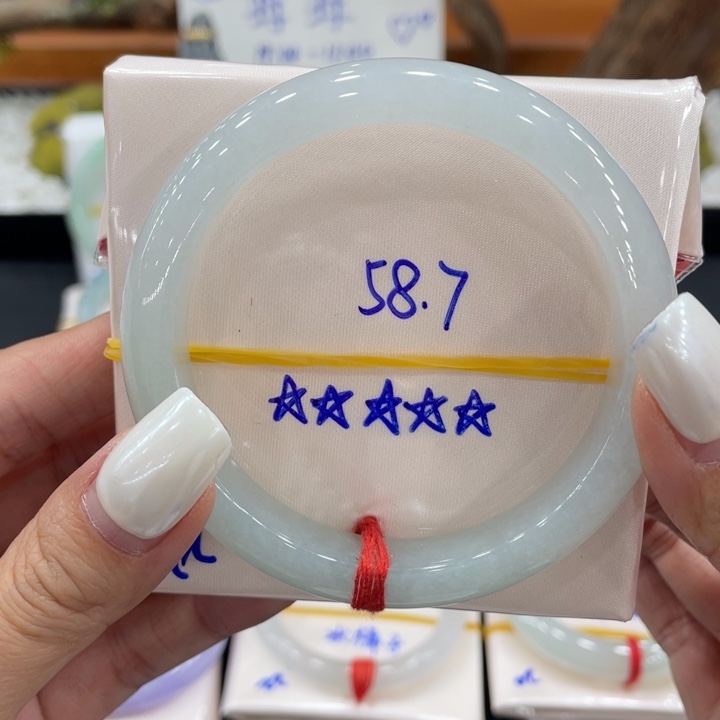 翡翠未镶嵌手镯缅甸翡翠