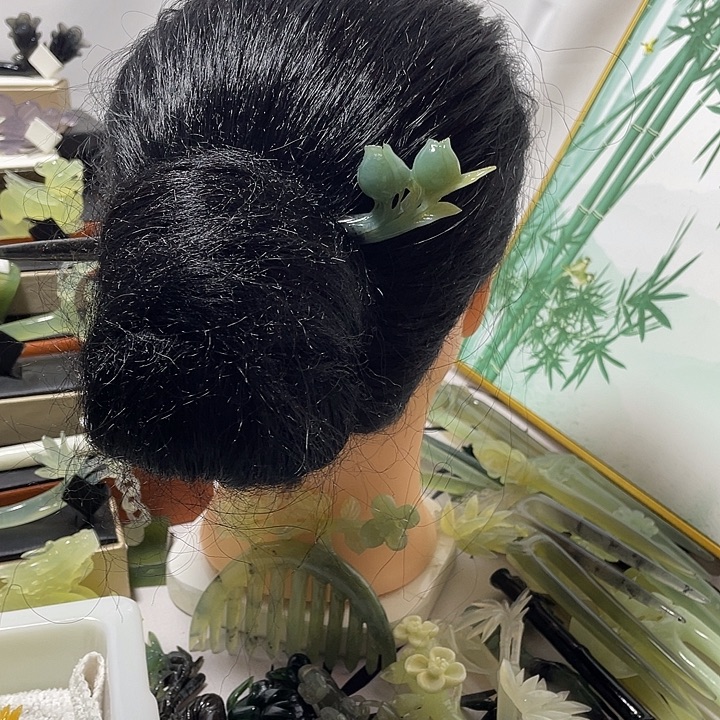 阿***叶蛇纹石玉合金发饰