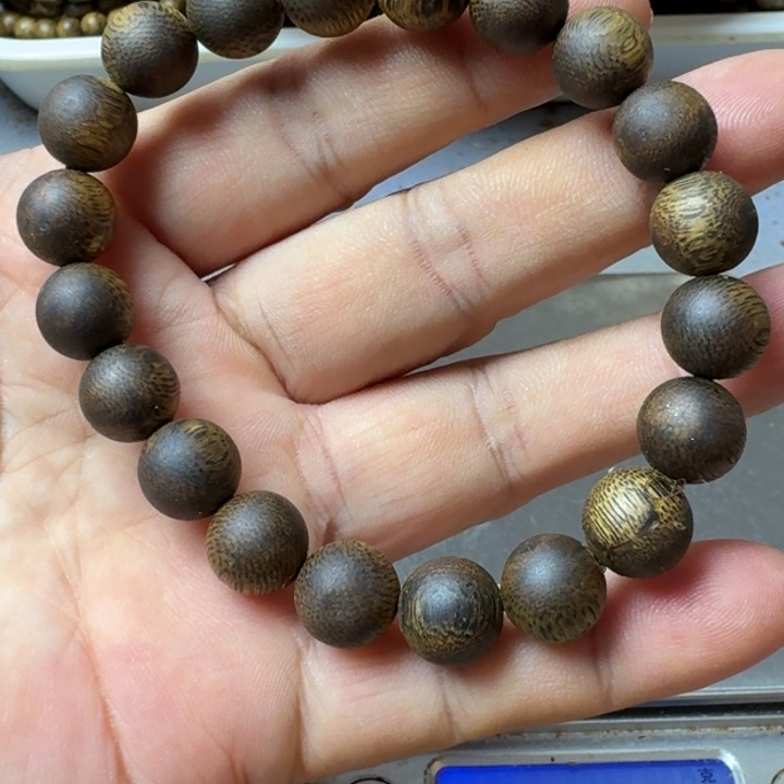 沉香手串h**方张勺子手串8克加