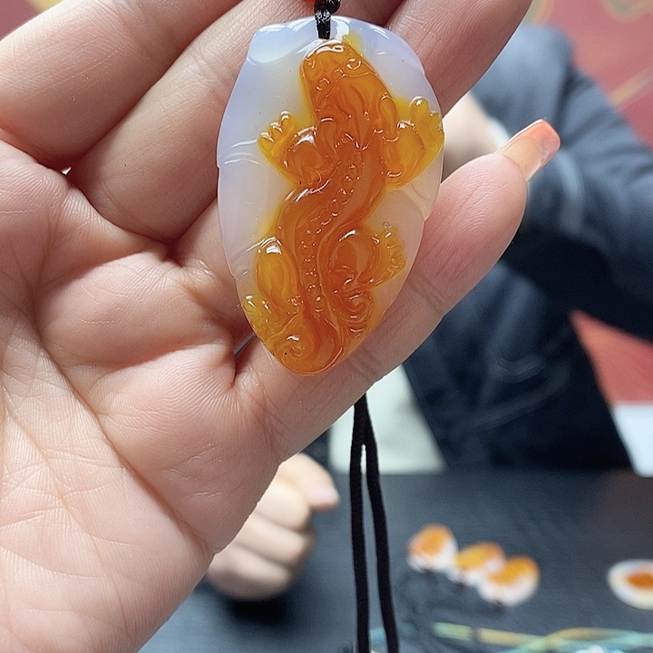 玛瑙/玉髓颈饰合金