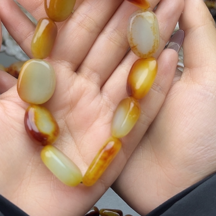 斌***斌和田玉（糖玉）未镶嵌手链