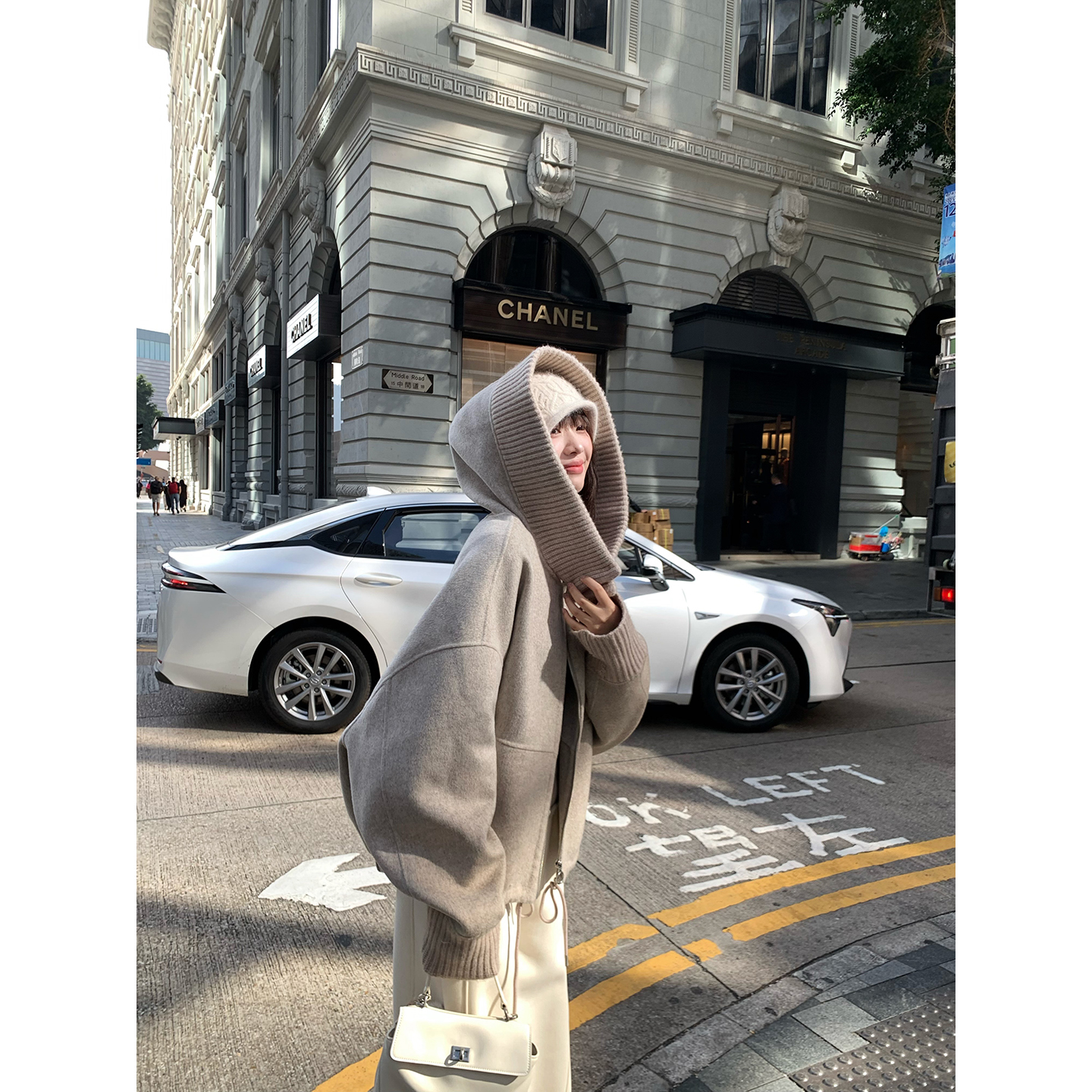 小君君布兰妮 柔雾白茶/特调110支长毛拼接双面呢外套