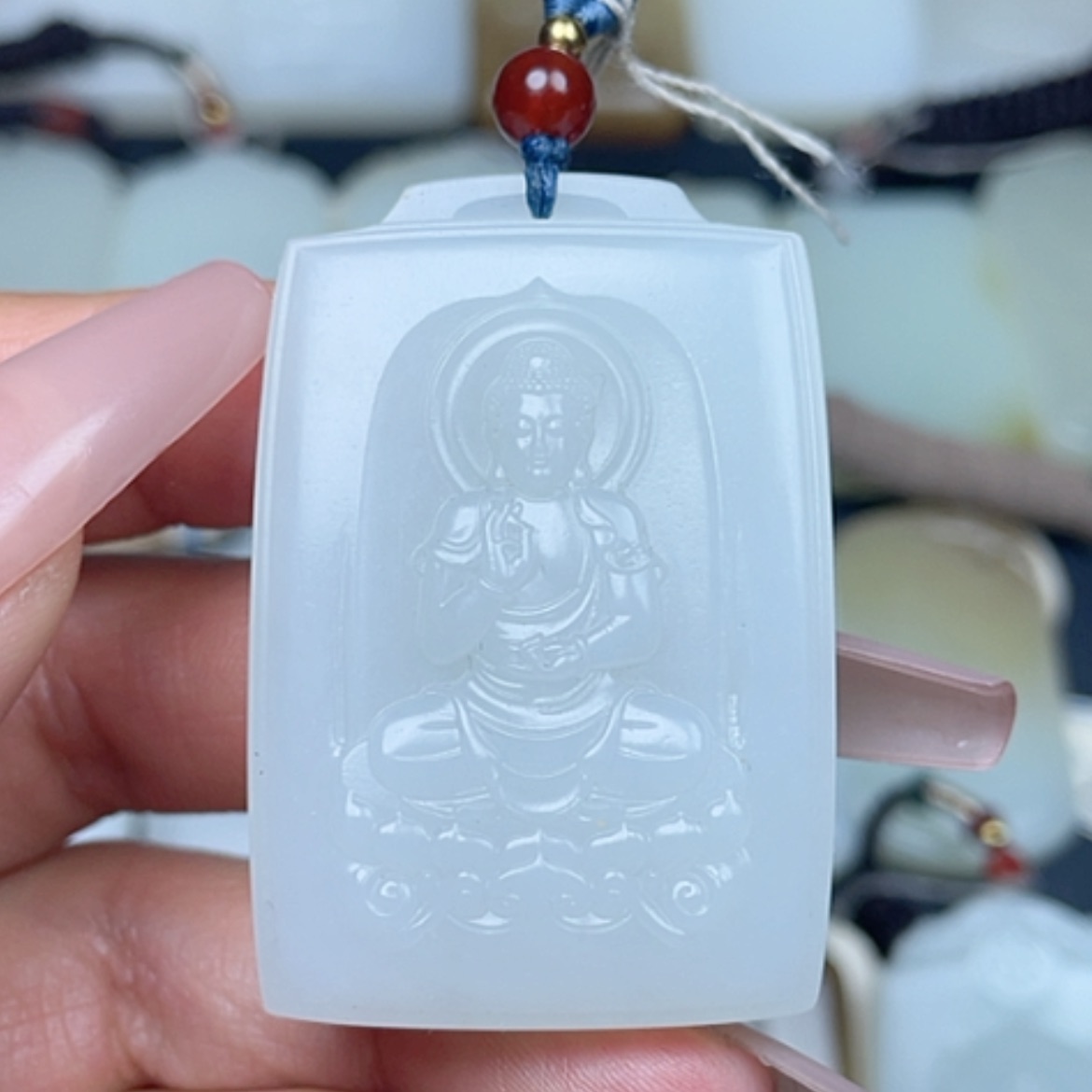 【闪购商品】颈饰未镶嵌和田玉