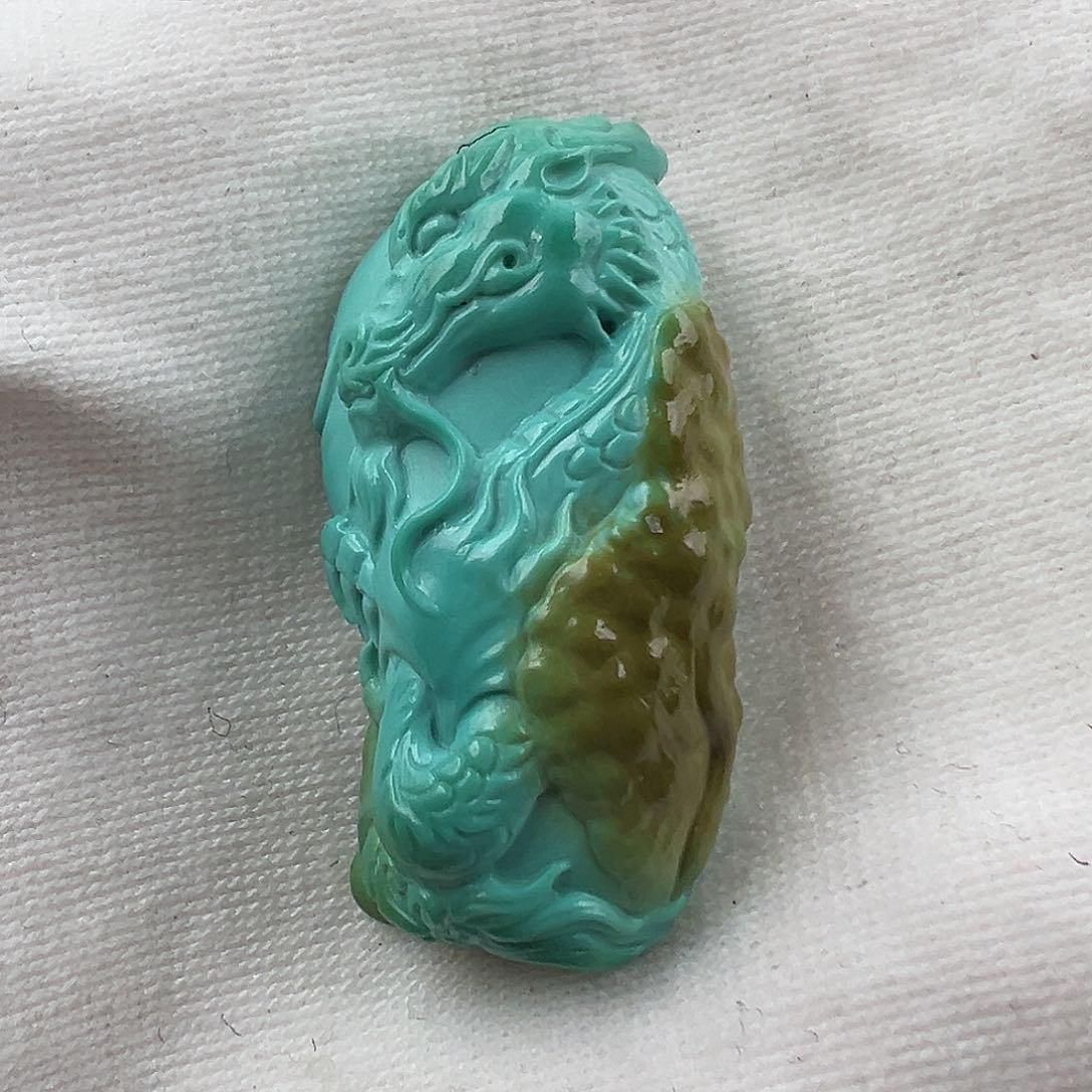 绿松石配饰未镶嵌b****?