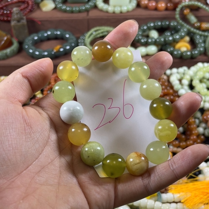 未镶嵌和田玉手链