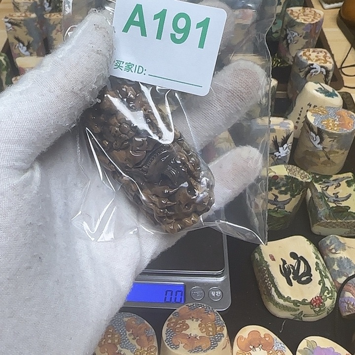 天然猛犸象牙雕刻品