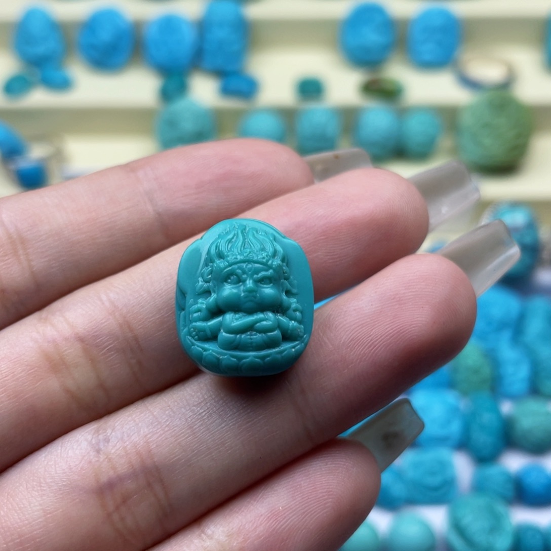 绿松石雕刻未镶嵌