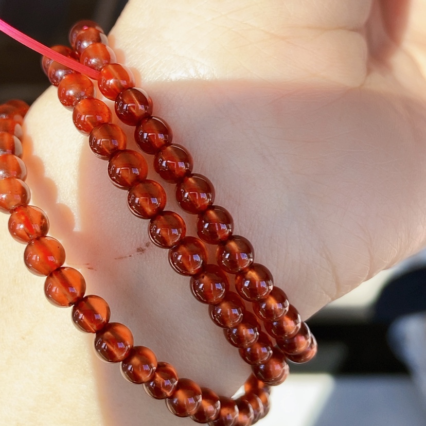 【闪购商品】石榴石手链未镶嵌橙红三圈