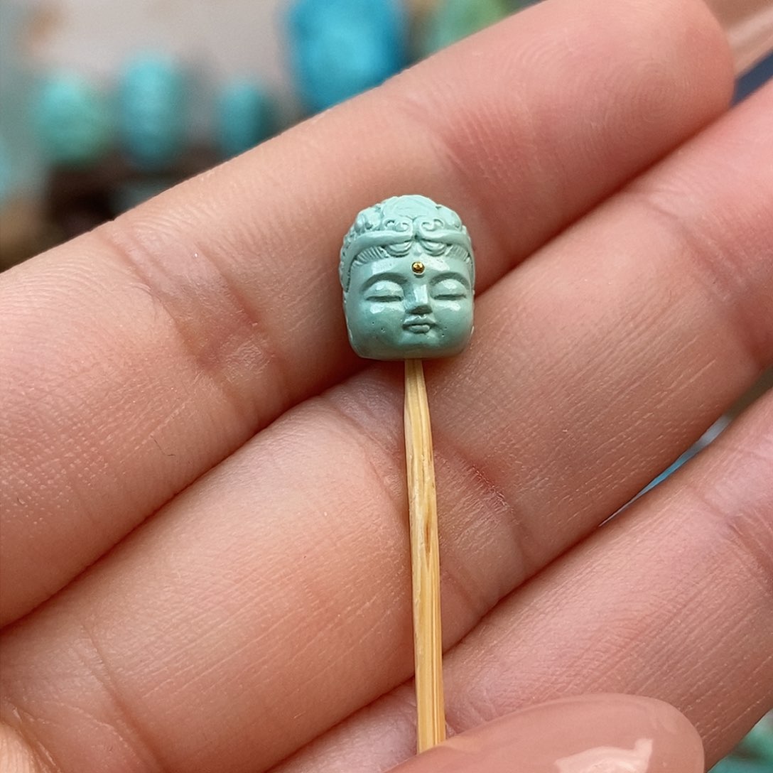 绿松石雕刻未镶嵌