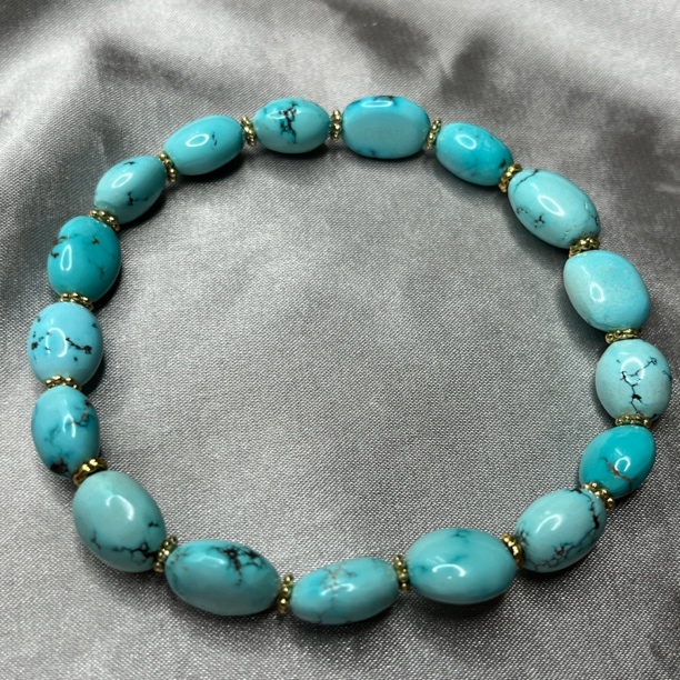原矿高瓷绿松石随形手串，珠径9～13mm,重16.93克