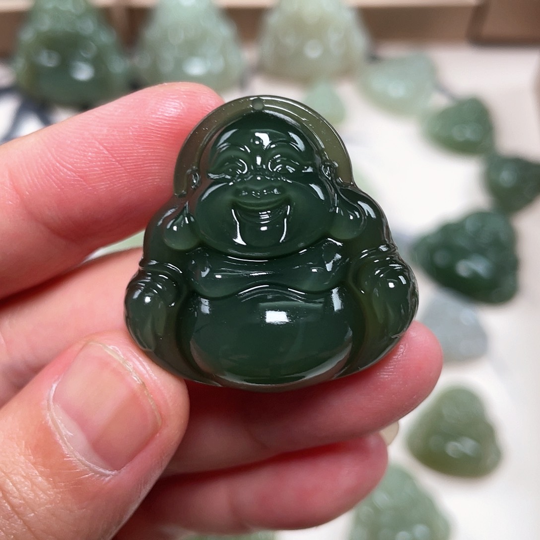 和田玉未镶嵌吊坠(不含链)水线