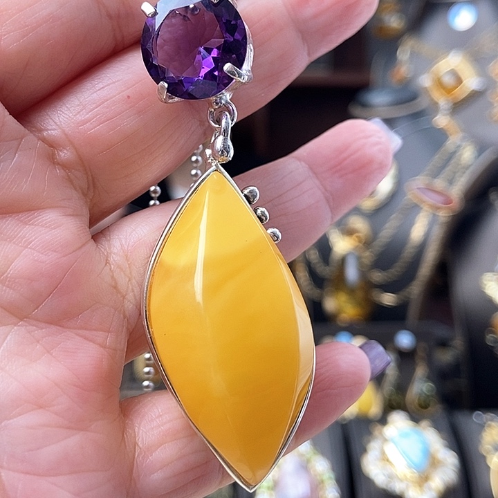 琥珀颈饰银S925镶嵌吊坠