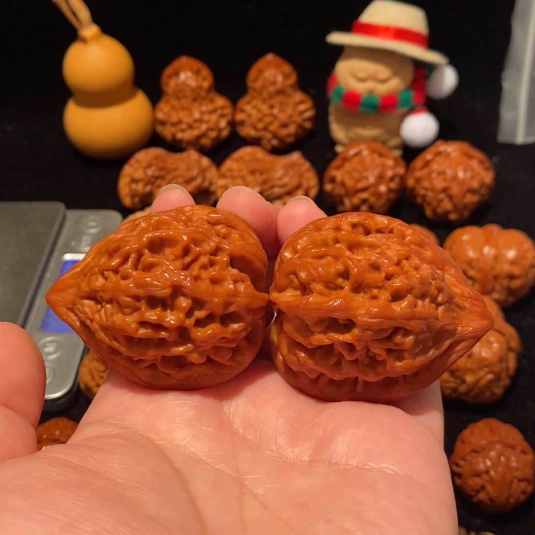 文玩核桃把件42.8尺大沽石5