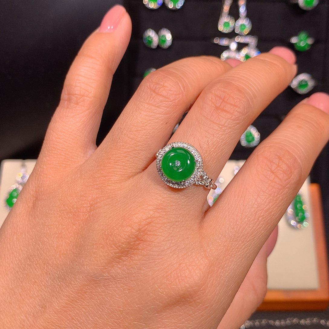 翡翠戒指银S925镶嵌多样性