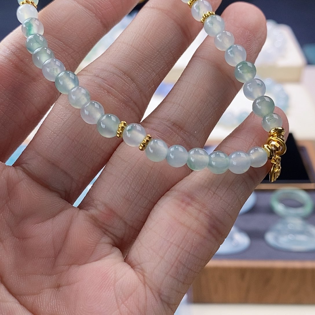 未镶嵌定制翡翠翡翠