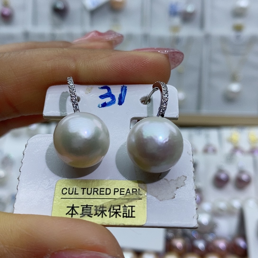 淡水珍珠吊坠(赠链)银S925镶嵌