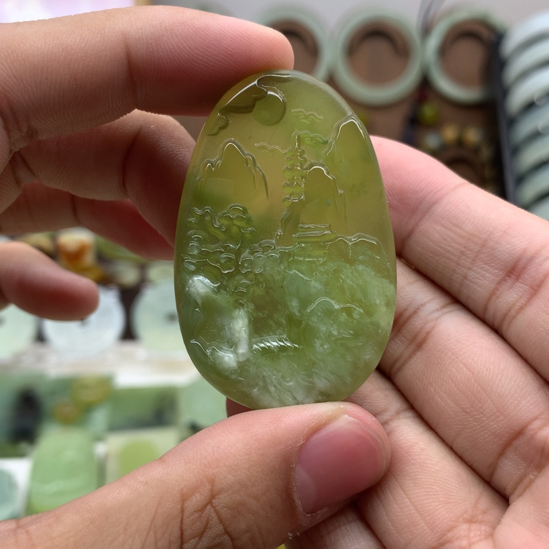 岫玉未镶嵌吊坠(不含链)