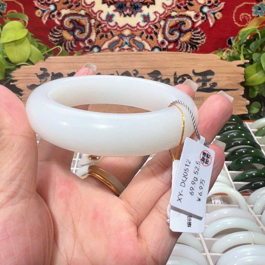 未镶嵌手镯和田玉纯天然新疆和田玉宽版糯米糕