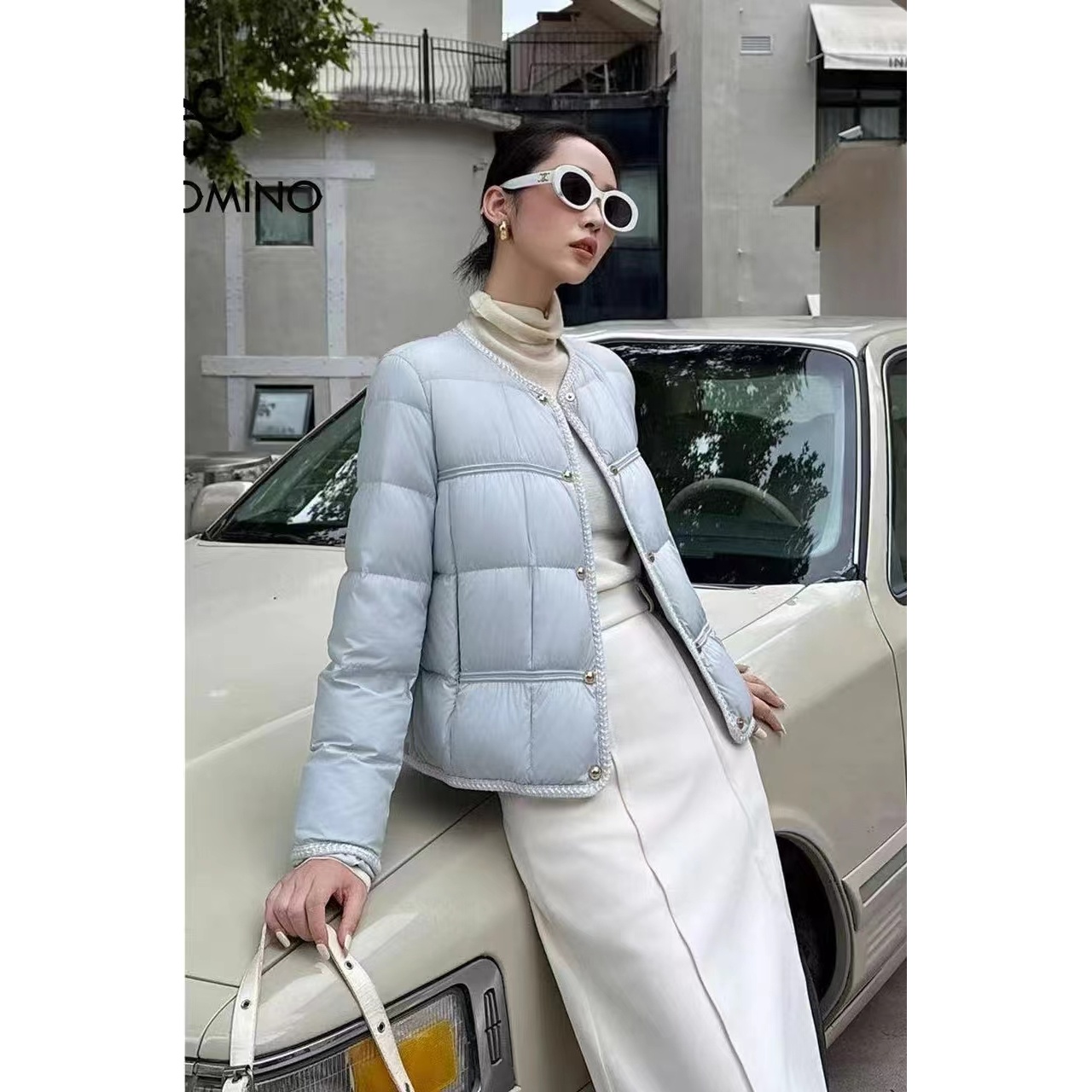 HMY5103102 2025新款高级感小香风金扣圆领