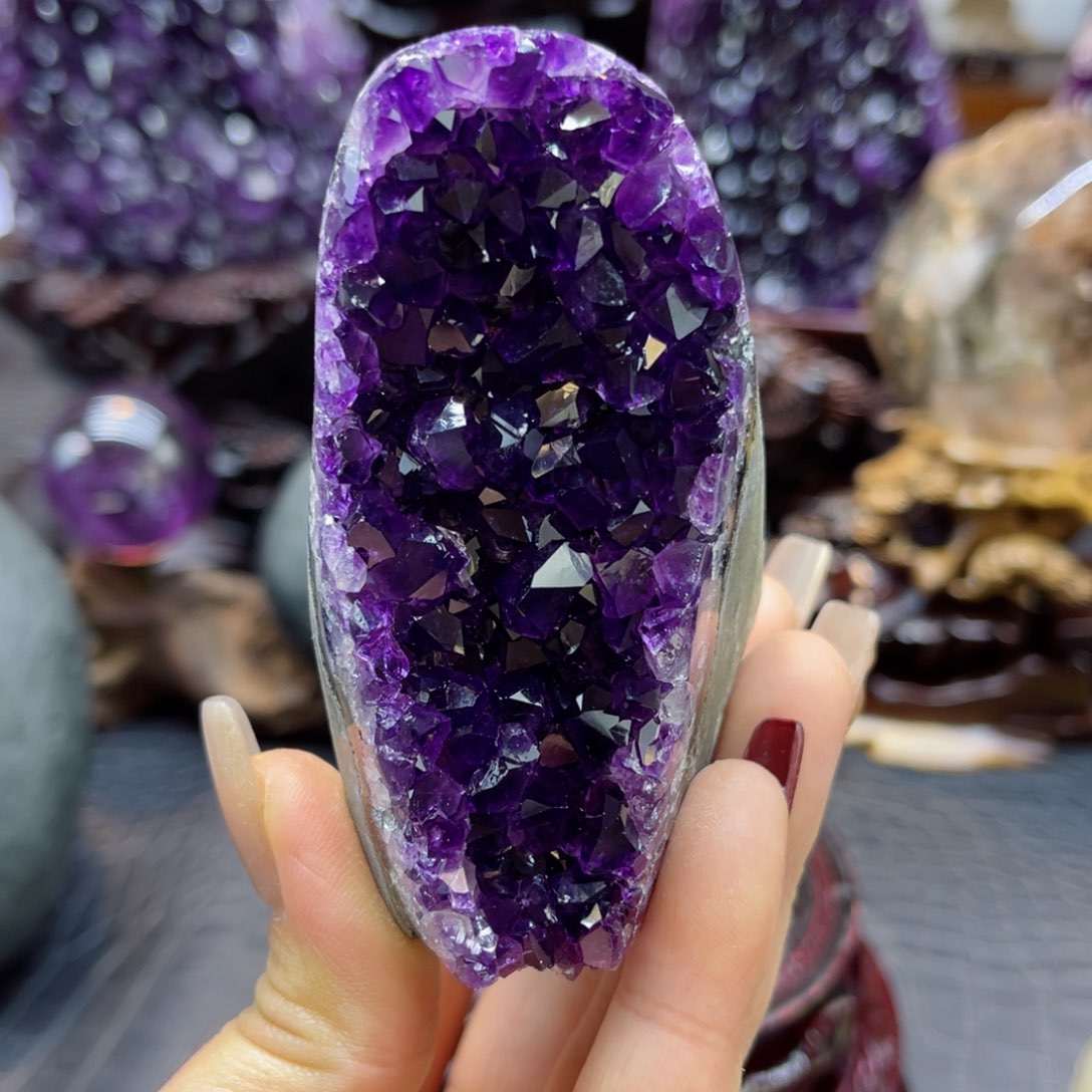 紫晶大型摆件（非配饰）未镶嵌