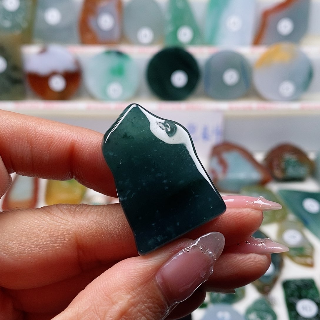 未镶嵌定制翡翠天然翡翠挂件