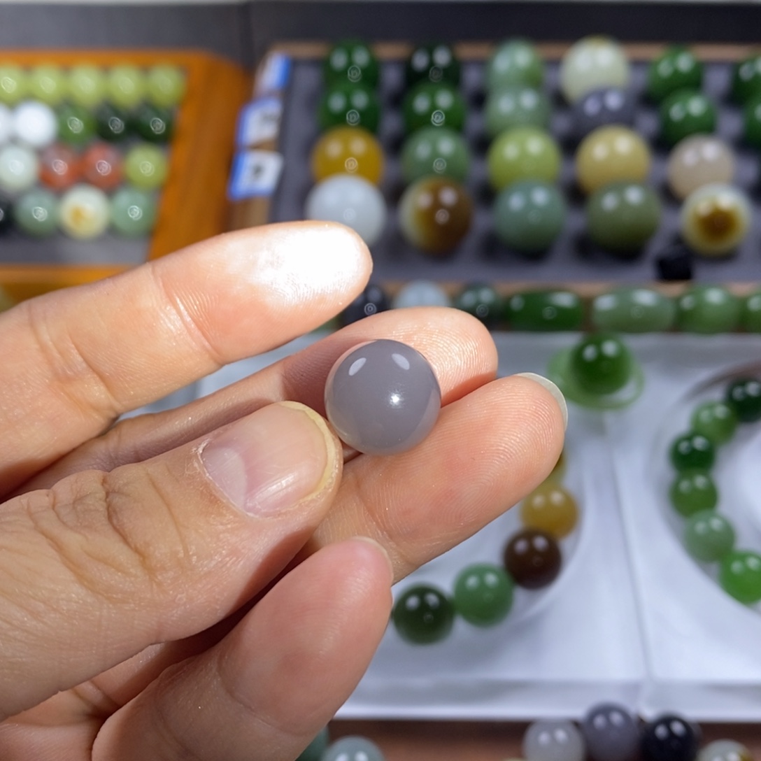 ****夏和田玉散珠卡12烟紫