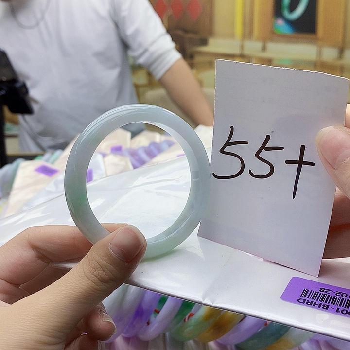 翡翠未镶嵌手镯0097900