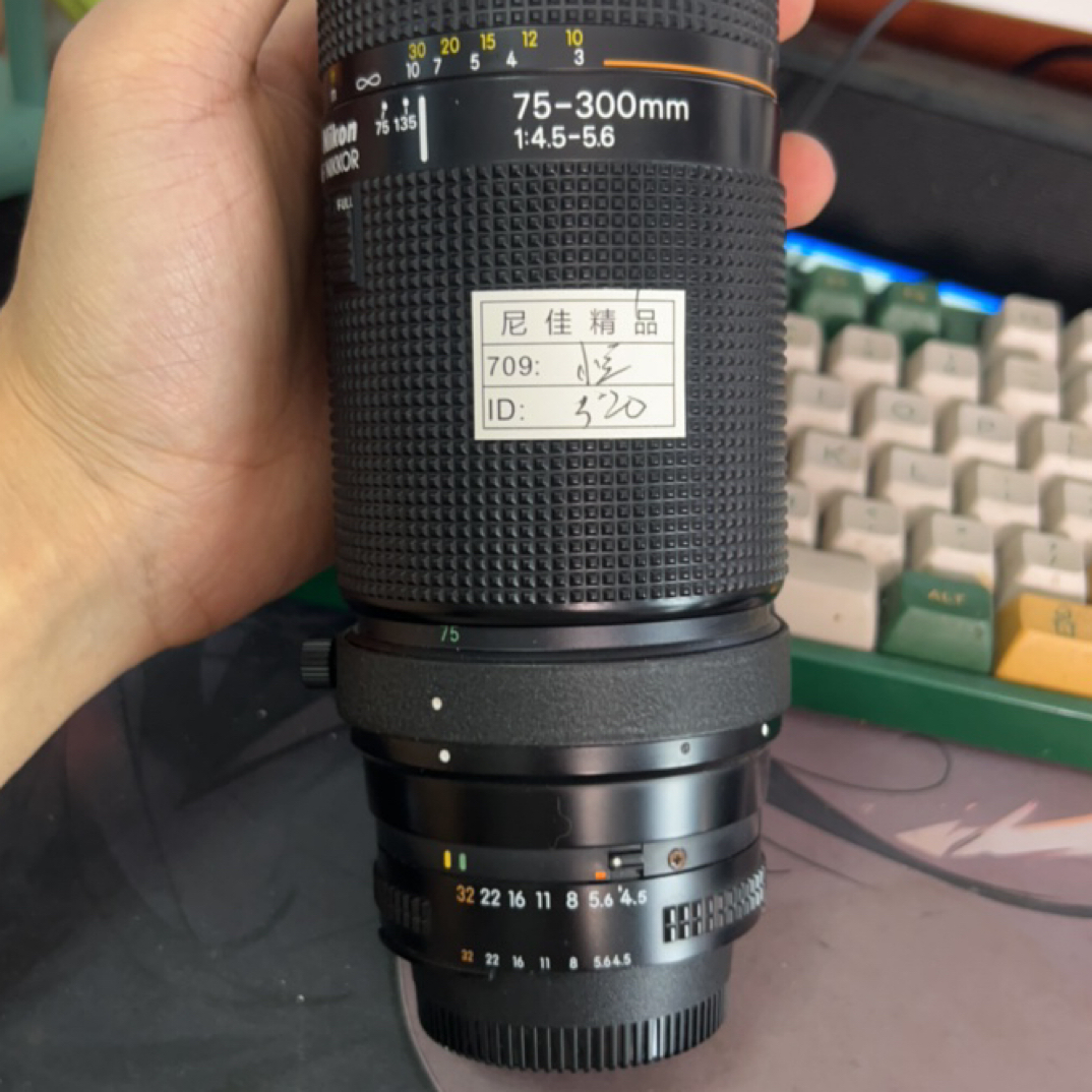 9新 Nikon/尼康 Canon/佳能 - 卡口 二手单反相机/镜头（无配件）