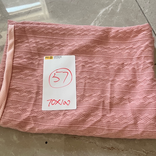 《小银》57号约70*100双层毯发一条